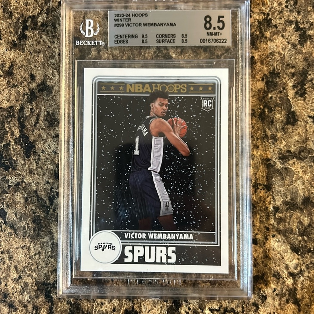 Victor Wembanyama rookie card